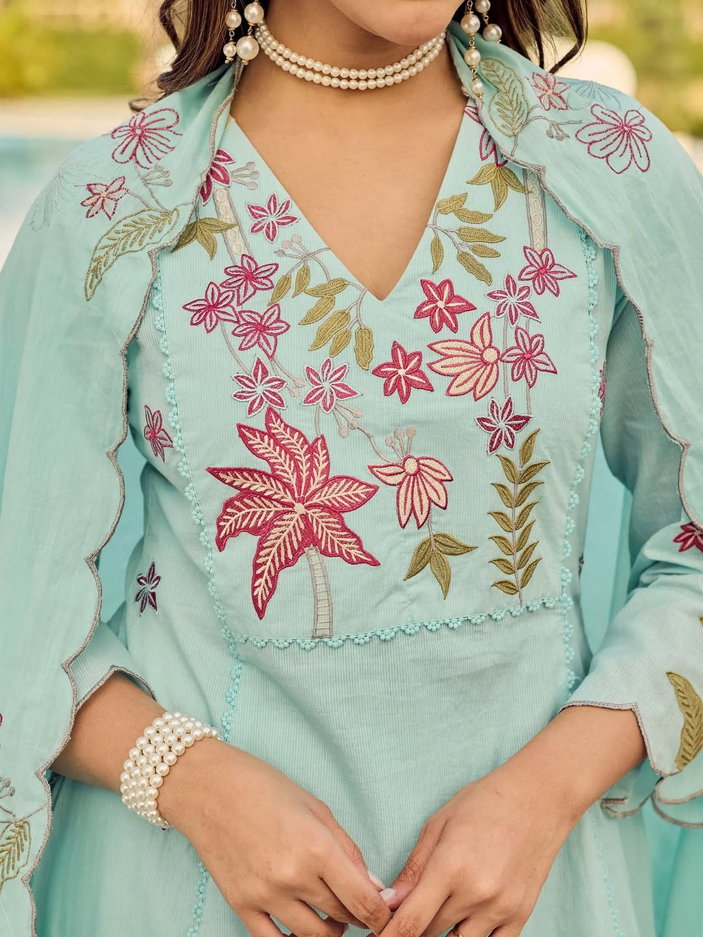 Mulchanderi Suit with lining