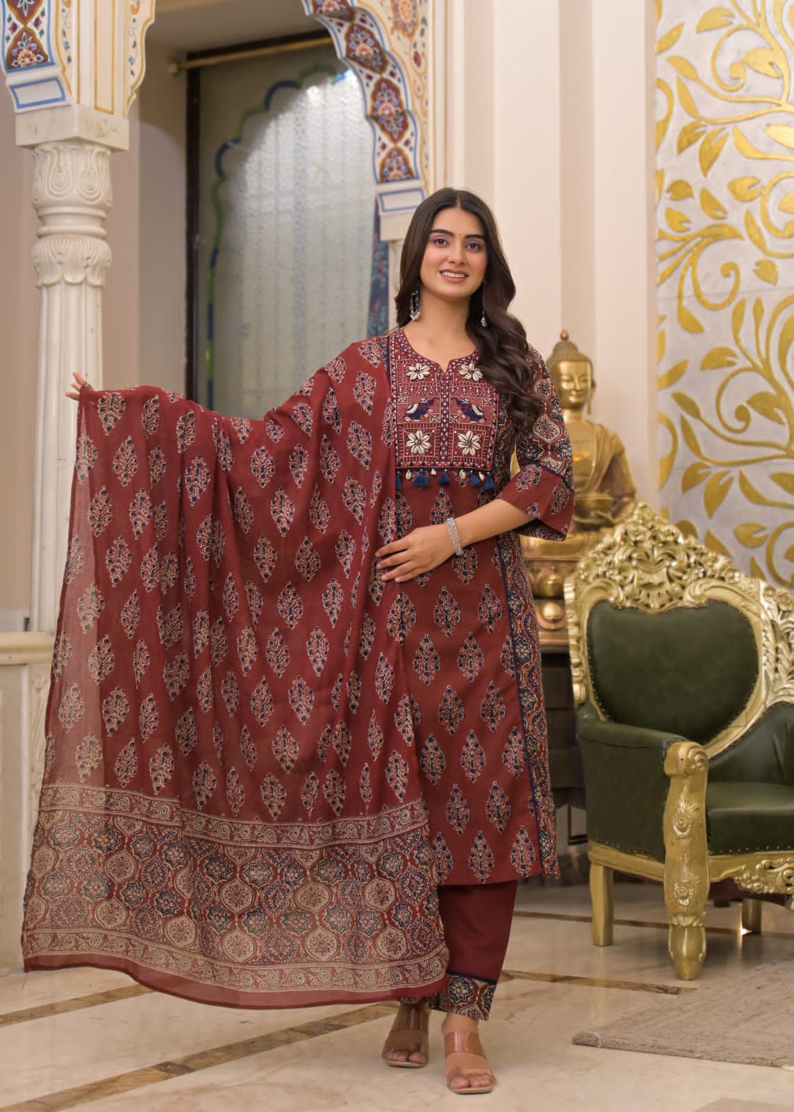 Cotton Suit Set with Embroidery Shell work