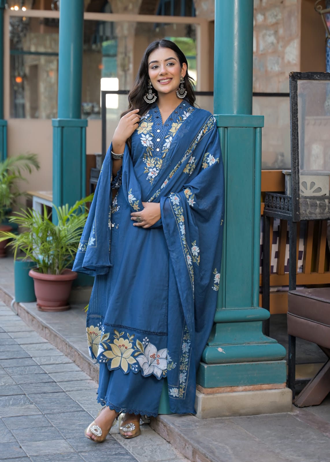 Cotton Embroidered Suit Set with Elegant Lace Work